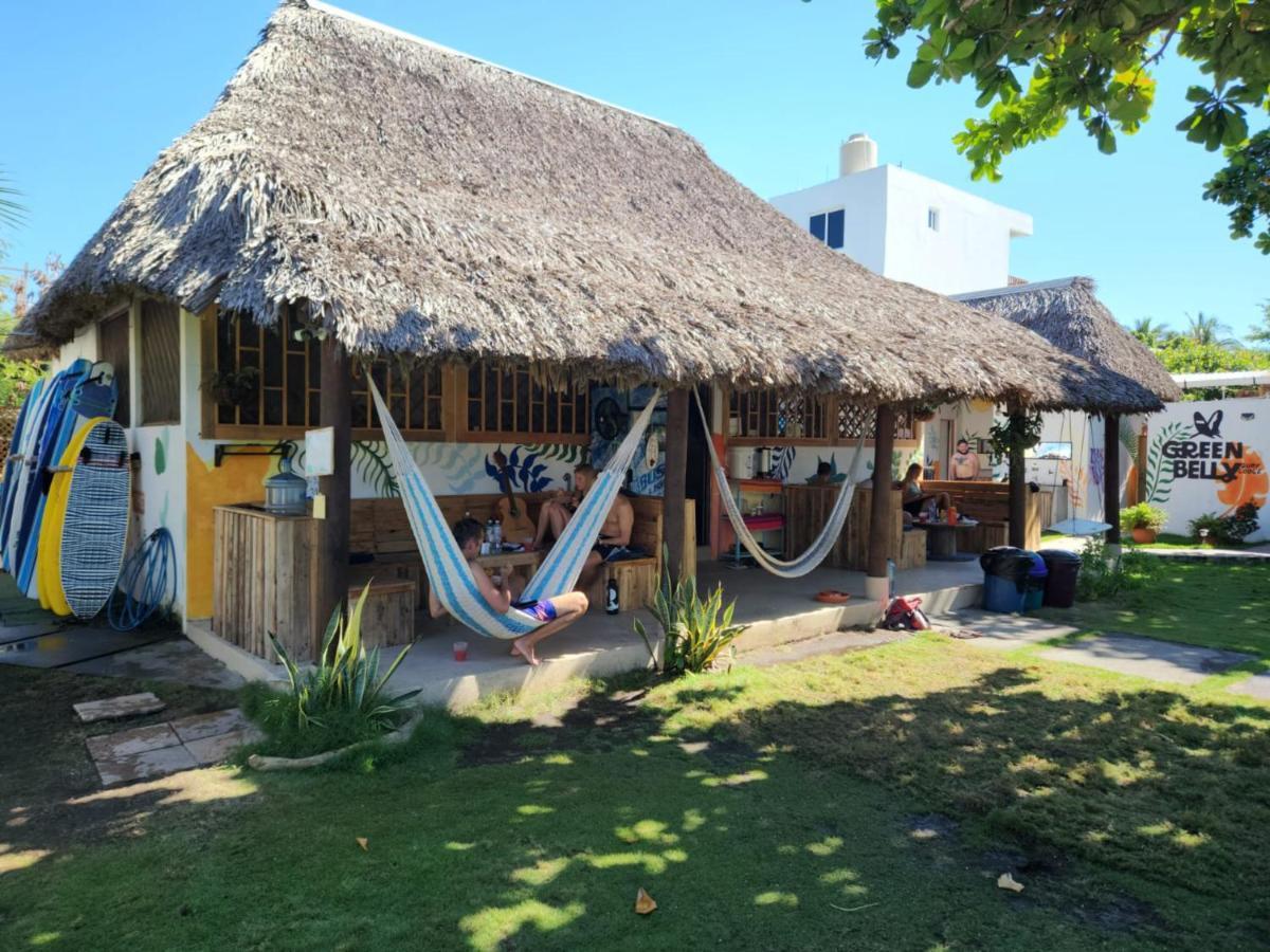 Green Belly Surf Hostel El Paredón Buena Vista Εξωτερικό φωτογραφία